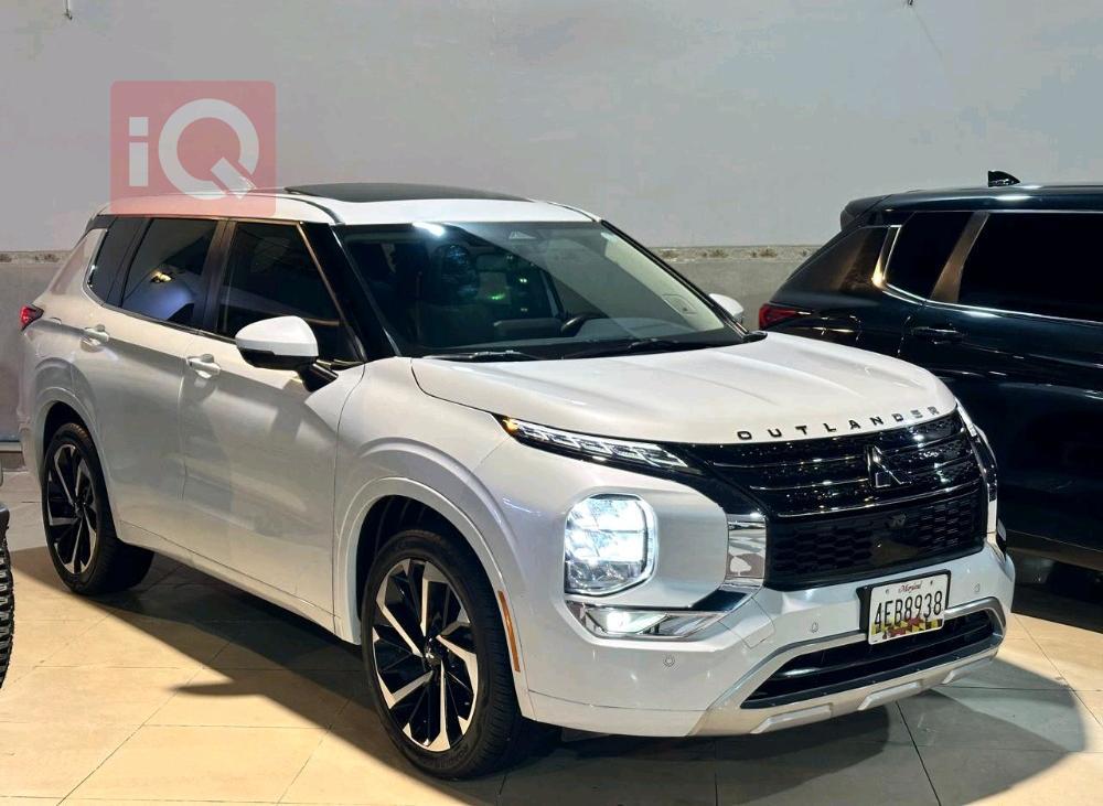 ميتسوبيشي اوتلاندر